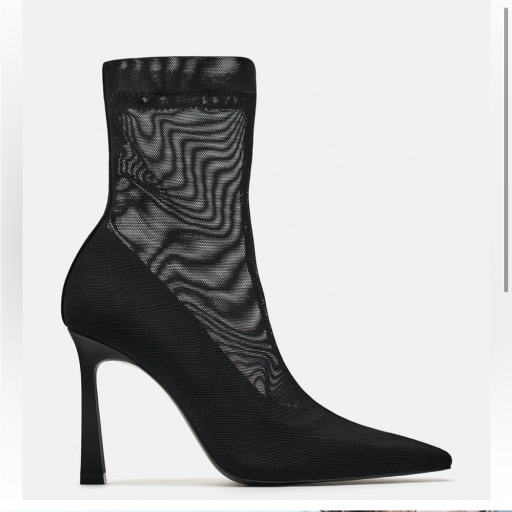 🔥last call! NWT Zara Heeled Mesh boots size 7,5